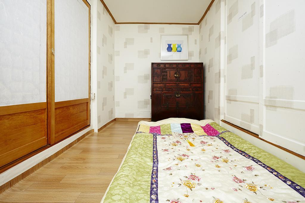 Vine Hanok Guesthouse Сеул Стая снимка