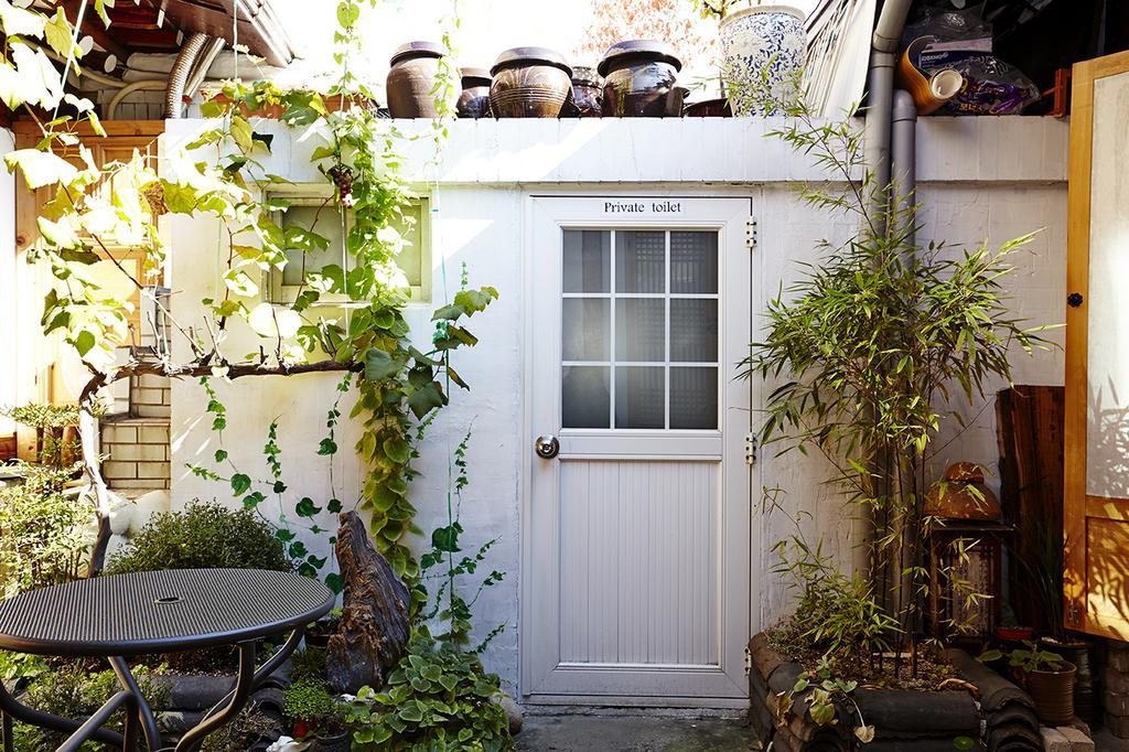 Vine Hanok Guesthouse Сеул Екстериор снимка